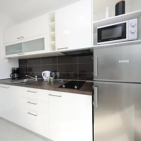 Noa Zdrijac * נין